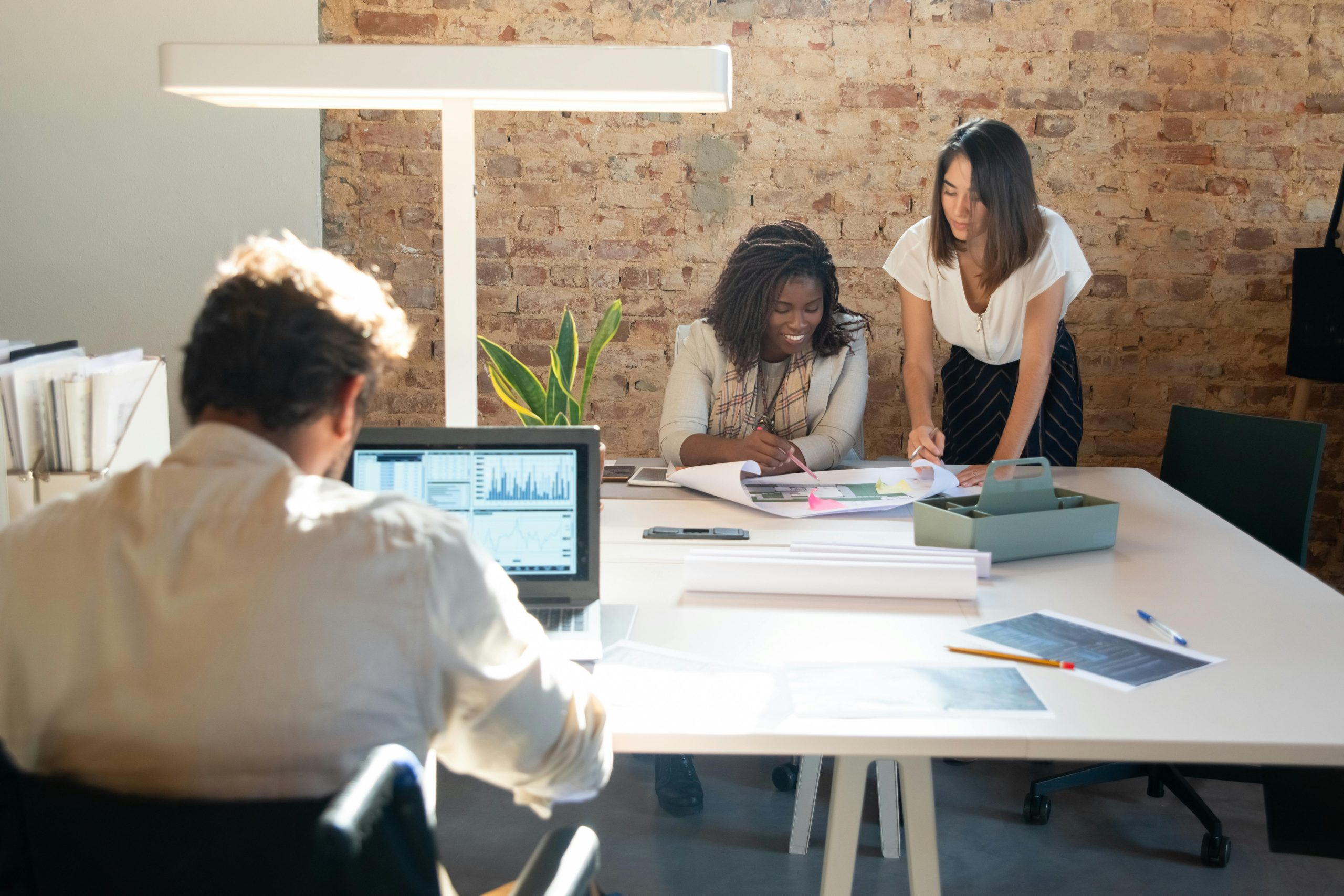 Navigating The Ethics Of Workplace Artificial Intelligence Integration